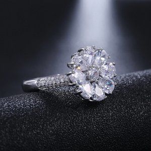 🍁  925 Silver Plated Beautiful White Flower CZ Wedding Ring, FB16FA1132